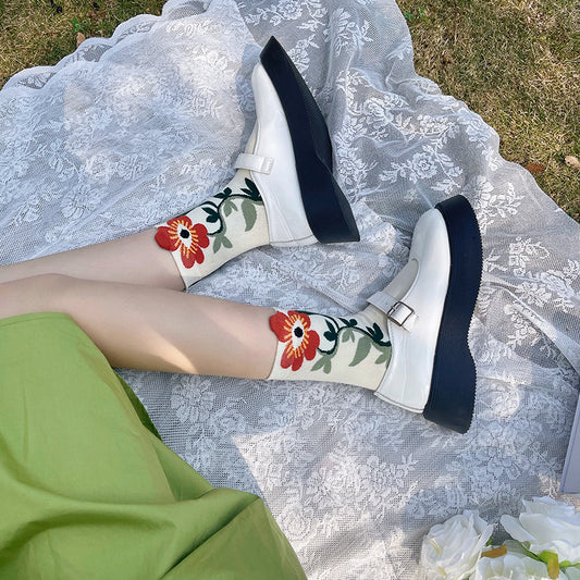 Spring Bloom - The Daisy Socks