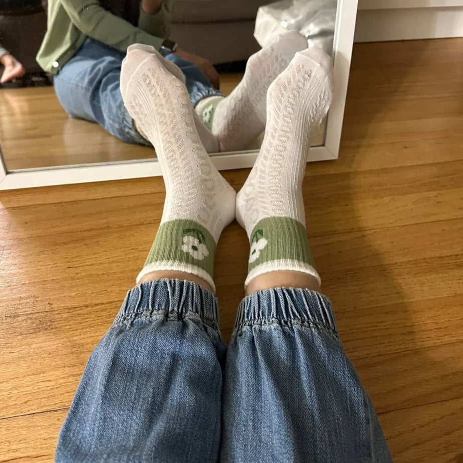 White Textured - Magnolia Flower Socks